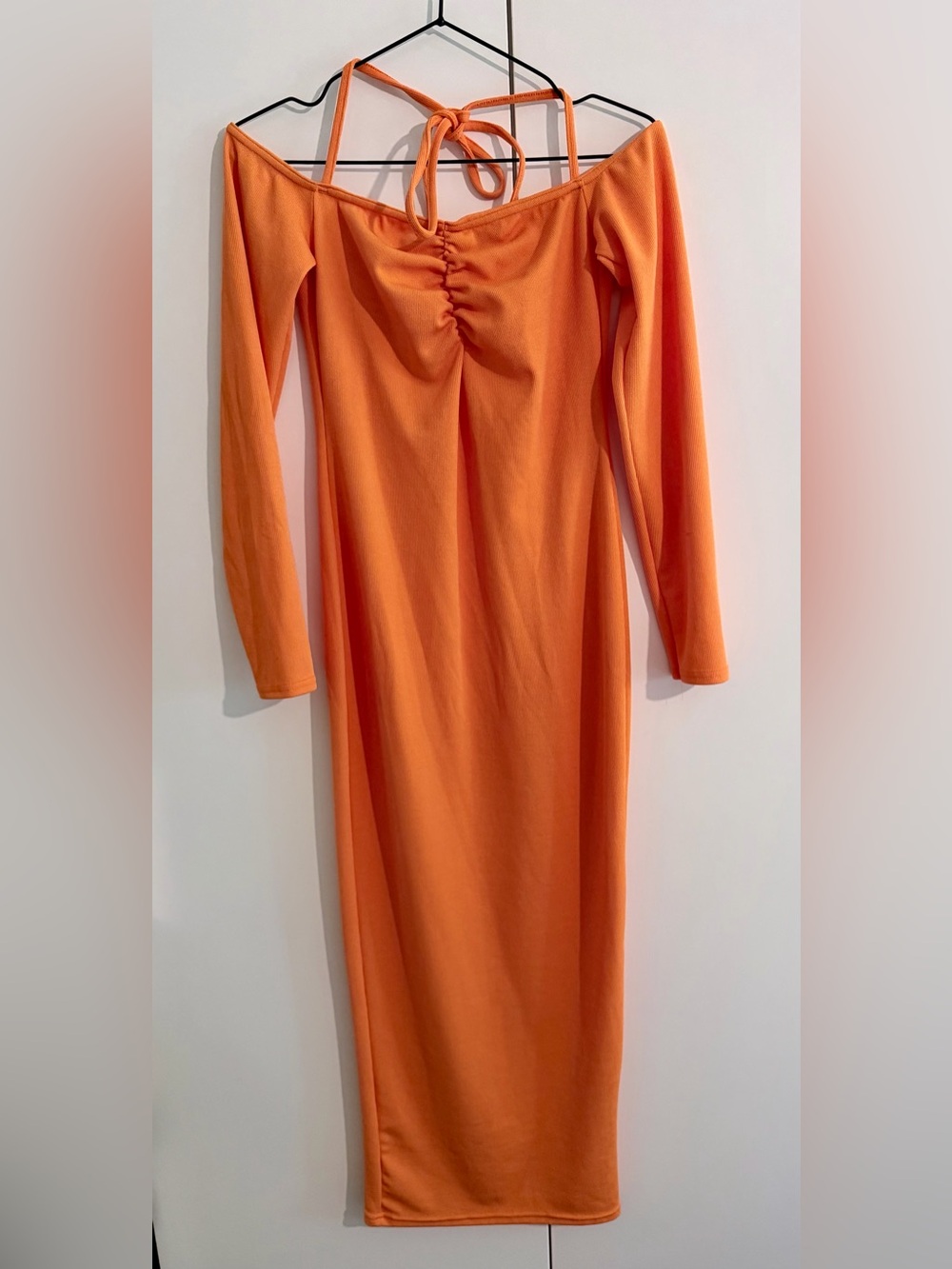 PrettyLittleThing off the Shoulder halter Orange Bodycon maxi Dress 8